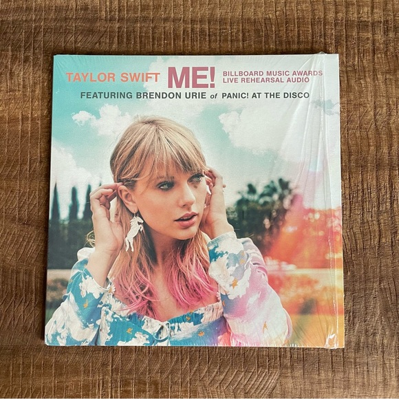 Taylor Swift ME! Billboard Music Awards Live Rehearsal...